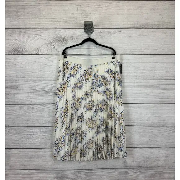 Vince Camuto Plus Size White Floral Pleated Pull On Midi Skirt Size XXL