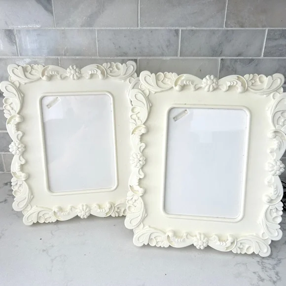 Set of 2 IKEA KVILL Ornate 5x7 Picture Frames