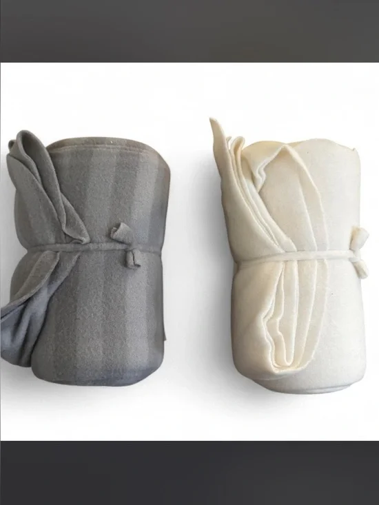 IKEA Vitmossa & Thorgun Fleece Throws - Gray & Cream
