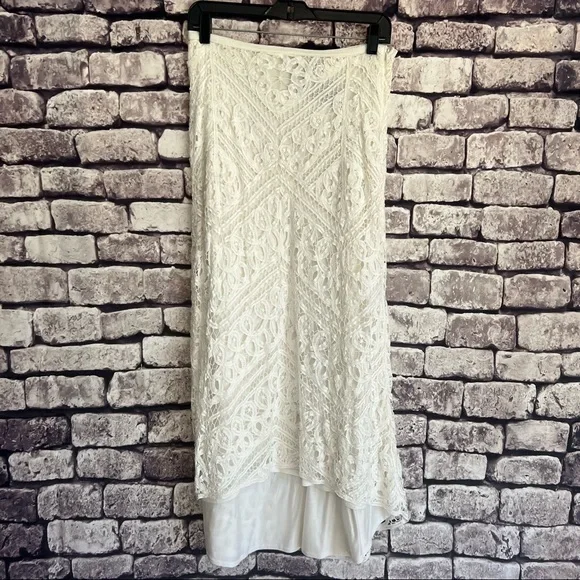 INC White High Low Skirt Size 4