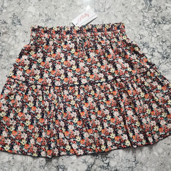 Alelly Floral Elastic-Waist Mini Skirt