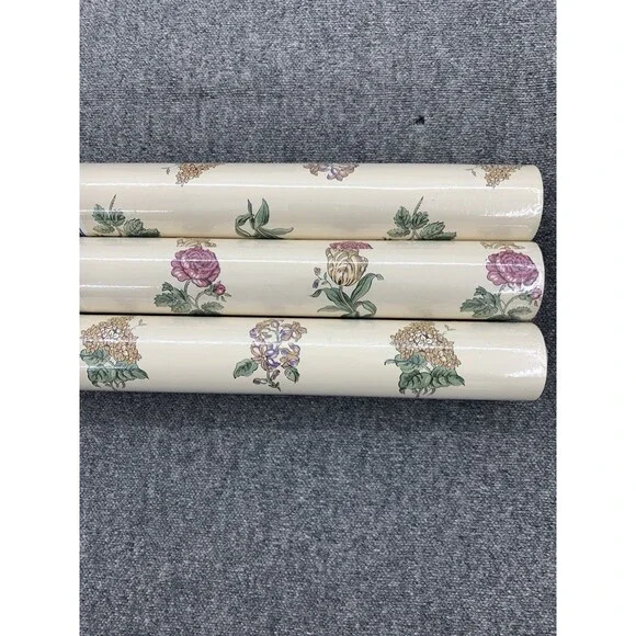 Waverly Vintage Floral 3 Rolls 1990s Botanical Wallpaper 27 ft. Long x 27” Wide.
