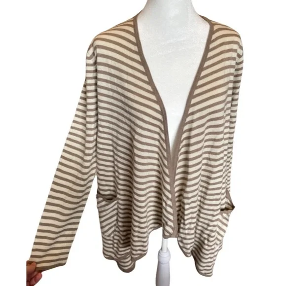 For Cynthia tan and brown striped cardigan with cinched back detail w/ pockets M