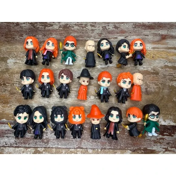 Harry Potter Lot of 22 Chibi Style Figurines Advent Calendar Mini Figures