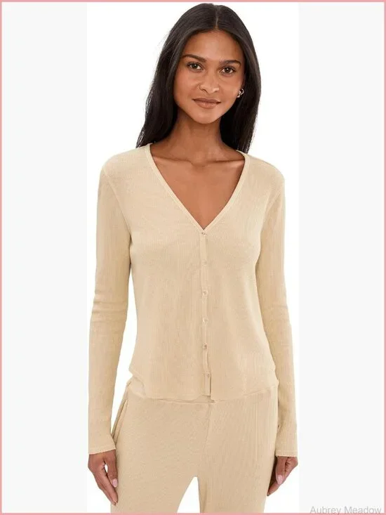 Long Sleeve Slim Cardigan with V-Neck and Button Closure
