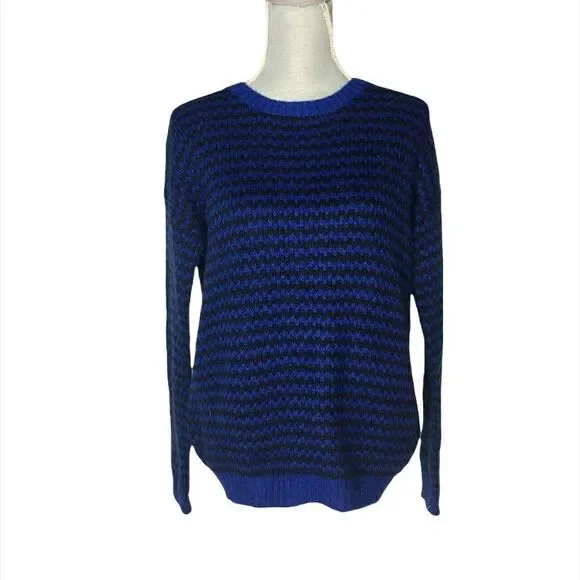 Forever 21 Blue And Black Knit Sweater Size S