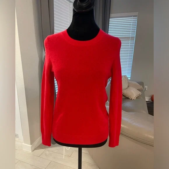 Nordstrom 100% cashmere long sleeves sweater top XS