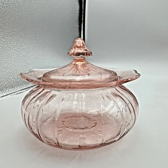 Vintage Jeannette Adam Pink  2‎ 1/2