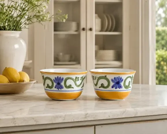 Williams Sonoma Marisol #24 #44 Hand Painted Italy Bowls Set of 2 Rare