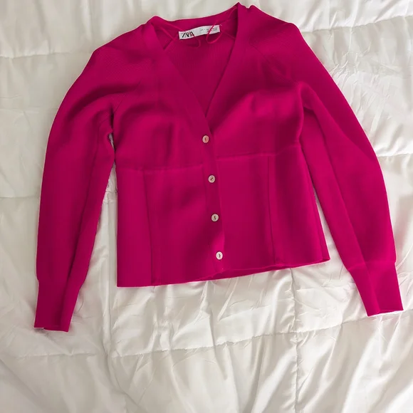 Zara Womens Fuchsia Pink Ribbed Knit V-Neck Button Front‎ Cardigan Sweater Small