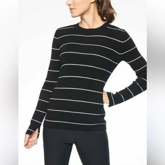 Athleta Bayside crewneck sweater black extra fine merino wool Medium