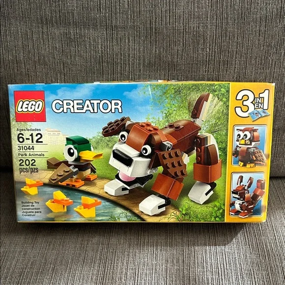 LEGO Creator Park Animals 31044 Retired Set 202 pieces NEW