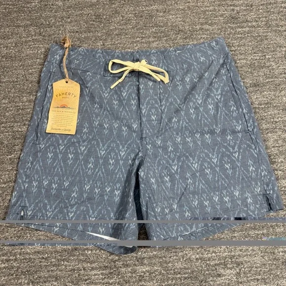 Faherty Boardshorts Men 28 Blue Biarritz Atlantic Waves Ikat 6