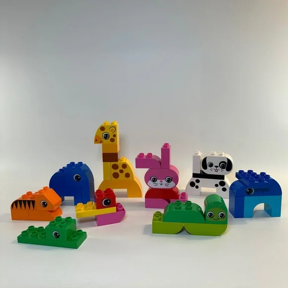 Lego Duplo Lot of 9 Block Animals - 2 Sets - Creative Animals + Peekaboo Jungle‎