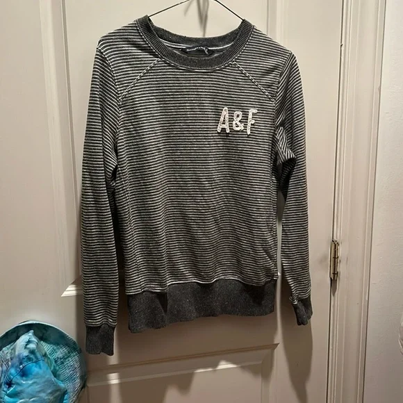 Abercrombie & Fitch Striped Long Sleeve Sweater Grey White Size S EUC