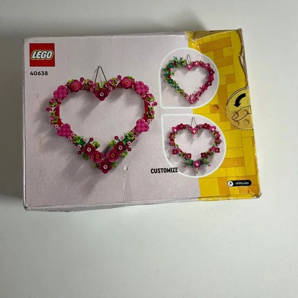 Lego Set Heart Ornament 254 Pieces NIB Damage to Box 40638