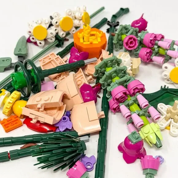 Mixed Lot Of Lego Botanical Flowers Bouquet Parts Pieces & Other Designs