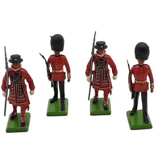 Britains LTD Lead Royal Palace Guard England Red Coat Rare 1970's Lot Of 4 VTG