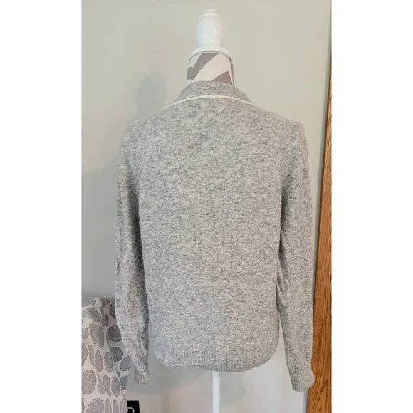 Athleta Merino Wool Transit Sweater Gray and White Medium