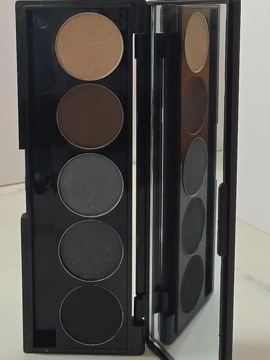 OFRA Signature Eyeshadow Palette SMOKEY EYES
