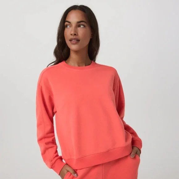 Vuori Women's Sedona Seams Crew in Bright Coral