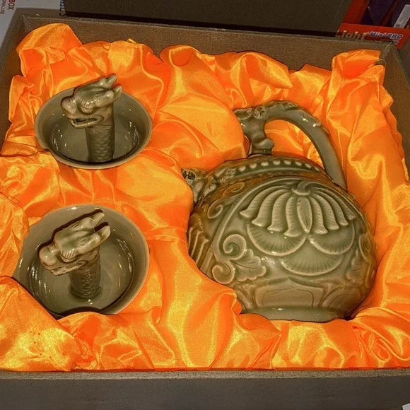 Vtg Chinese Yaozhou Celadon Water Drops Northern Song Tea Pot & Cup Set‎ Dragon