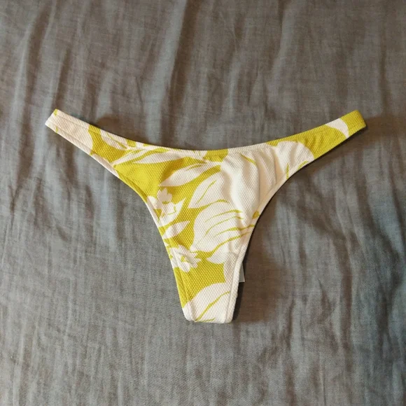 L*Space Rylee Cheeky Rylee Itsy Thong Bikini Bottom Havana Blooms