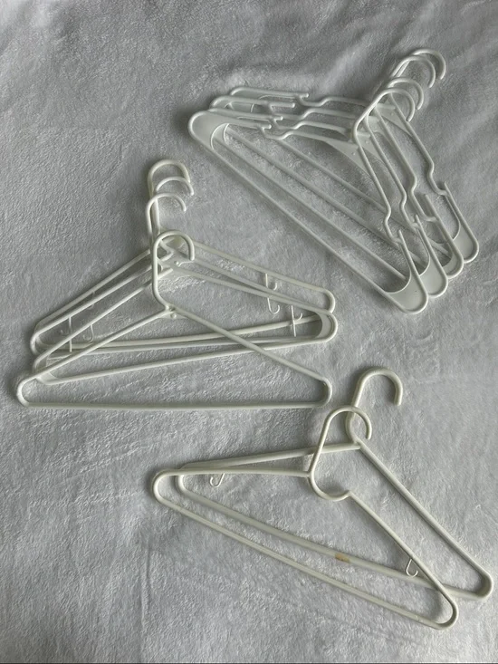 Assorted White Plastic Clothes Hangers - 10 Pack