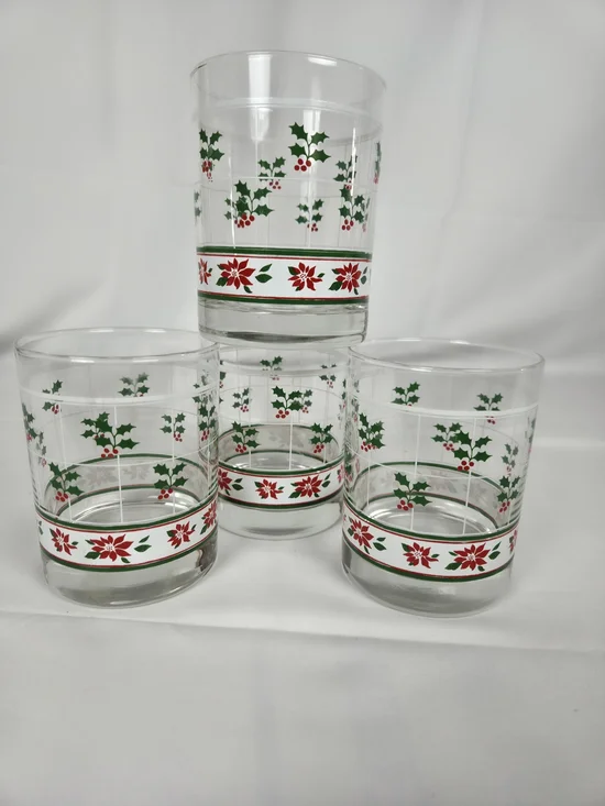 Libbey Holiday Holly and Poinsettia Glass Tumblers in Red and Green