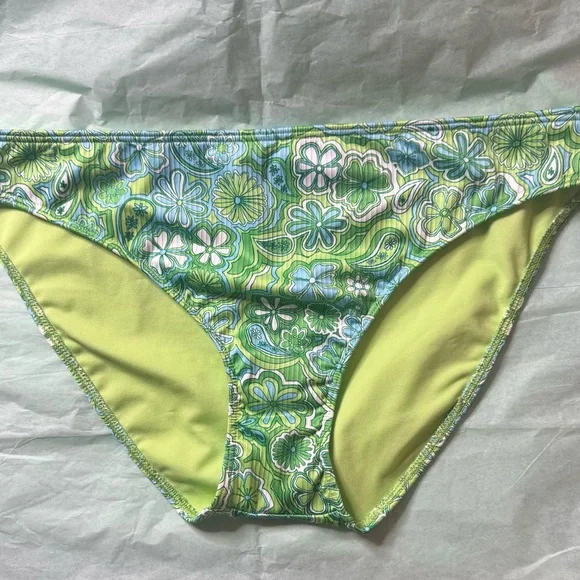 NWOT Hollister Bikini Bottoms Green Flowers size Large Classic Swimwear