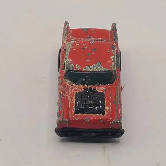 1993 Vintage Red Diecast 1:64 ‘57 chevy Hot Wheels- China CB