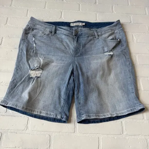 Torrid Women's Distressed Light Blue Denim Jean Long Shorts Size 20