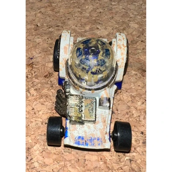 Hot‎ Wheels R2-D2 Star Wars Character Car 1:64 White Blue Good Weathered CGW37