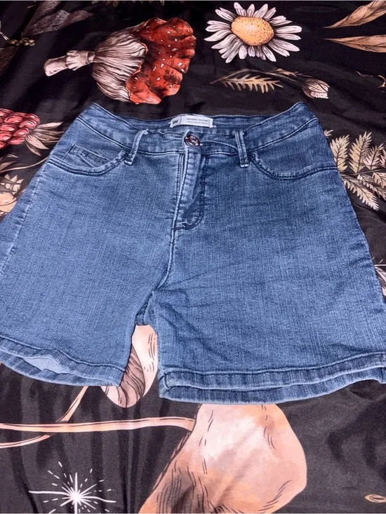 Lee Slender Secret Denim Shorts
