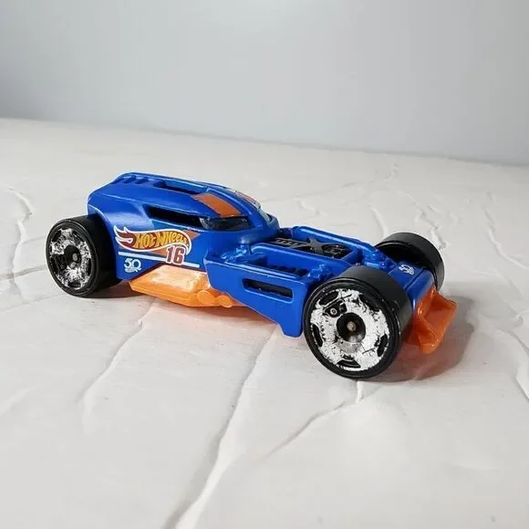 Hot Wheels 2018 50th Anniversary Race Team 9/10 HW50 Concept