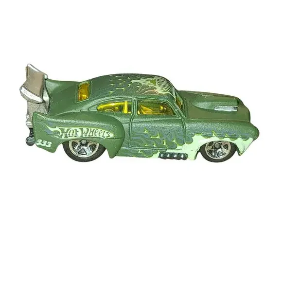 2001 Hot Wheels Jaded Green Diecast Car 1:64 Malaysia