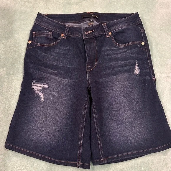 Women's Distressed 1822 Denim Shorts