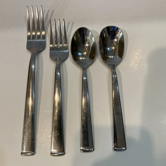 Oneida Perry 18/0 Stainless Flatware Lot Sugar & Cereal Spoon Forks Dinner Salad