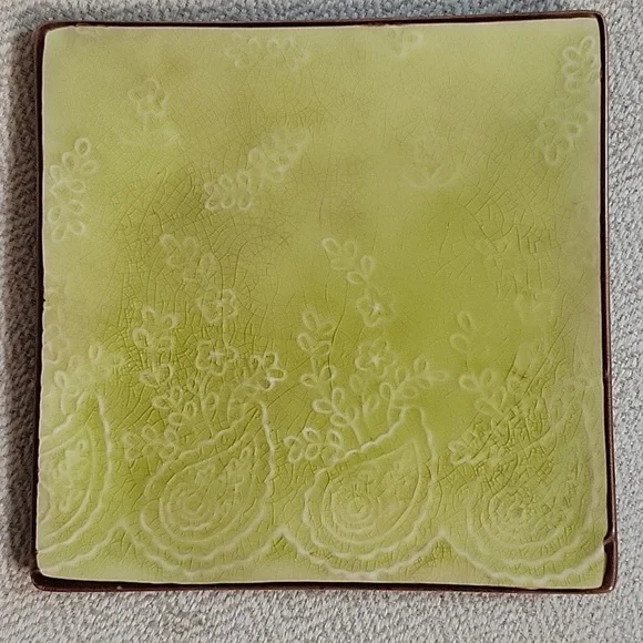 PIER 1 CHARTREUSE CANDLE PLATE SPOON REST DECORATIVE DISH
