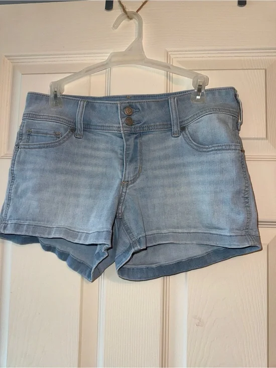 Hollister Light Wash Denim Jean Shorts