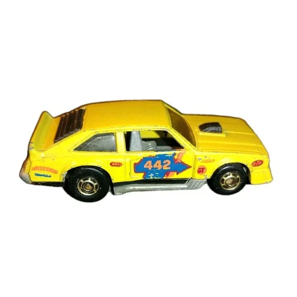 1978 Hot Wheels Hot Ones Yellow Flat Out 442 w/ Gold Hubs‎ Oldsmobile Hong Kong