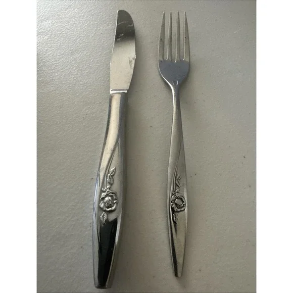 Oneida Stainless Lasting Rose 1 youth set -2 pieces Knife Fork