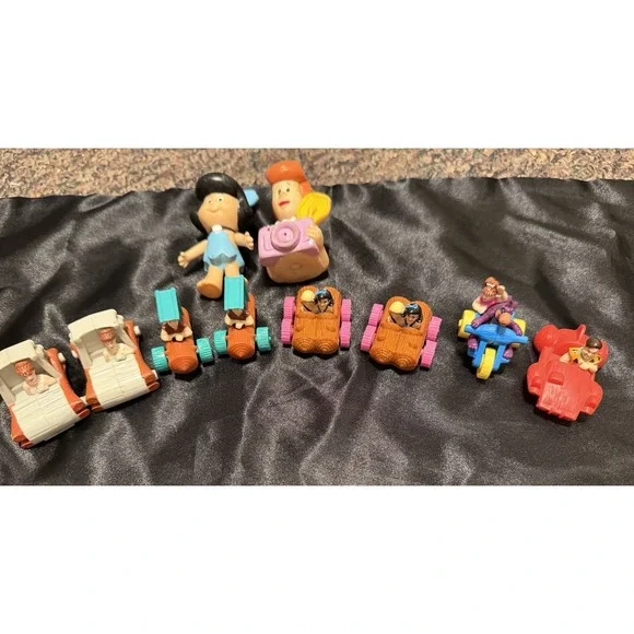 VTG 1993 Flintstones Happy Meal Toy Car Dino Fred Wilma Betty Barney Pebbles Bam