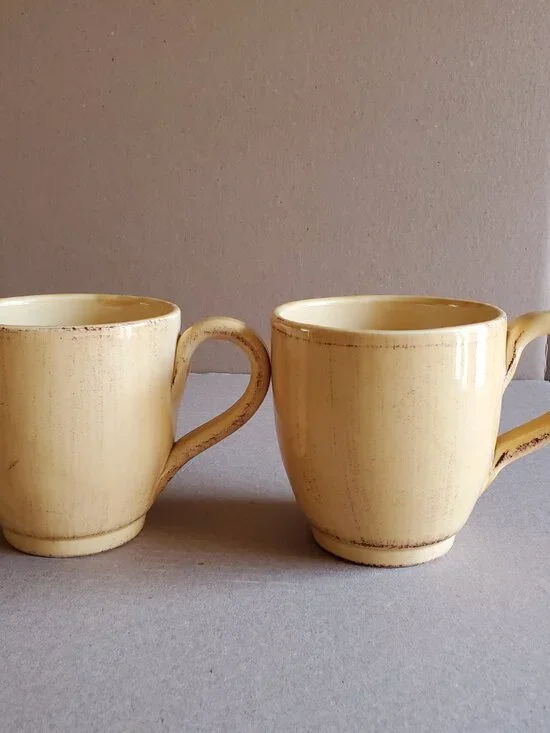 Pier 1 Toscana Gold Mugs Handpainted Earthenware Cups Italy Set of 2 Large