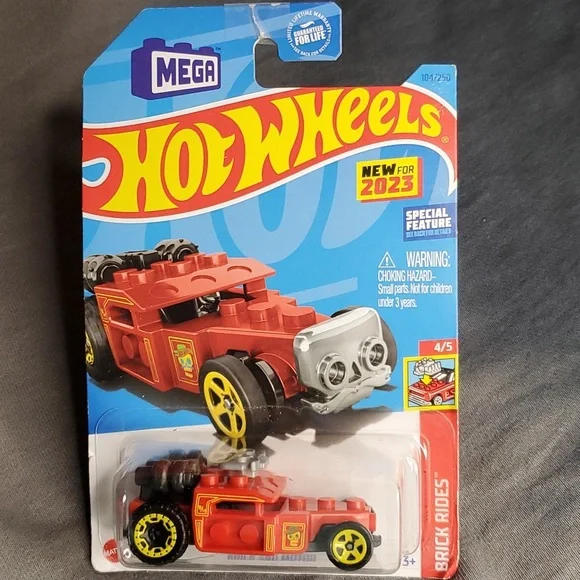 Hot Wheels - has a Lego‎ look