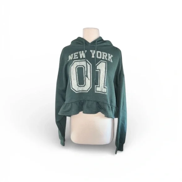 Goodie Two Sleeves Green Cropped Hoodie Feminine Sweatshirt NEW