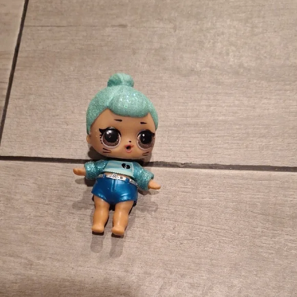 🐣 Lol Surprise Troublemaker Doll🍕🐬