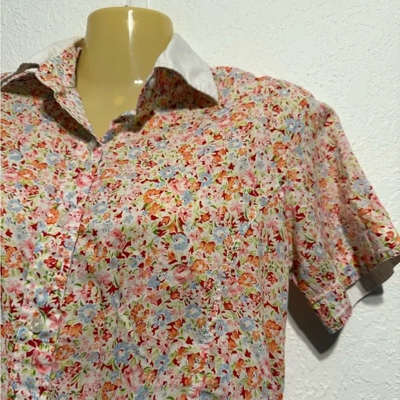 Tommy Hilfiger Floral Button-Down Blouse – Size 4 Short Sleeve Statement Collar