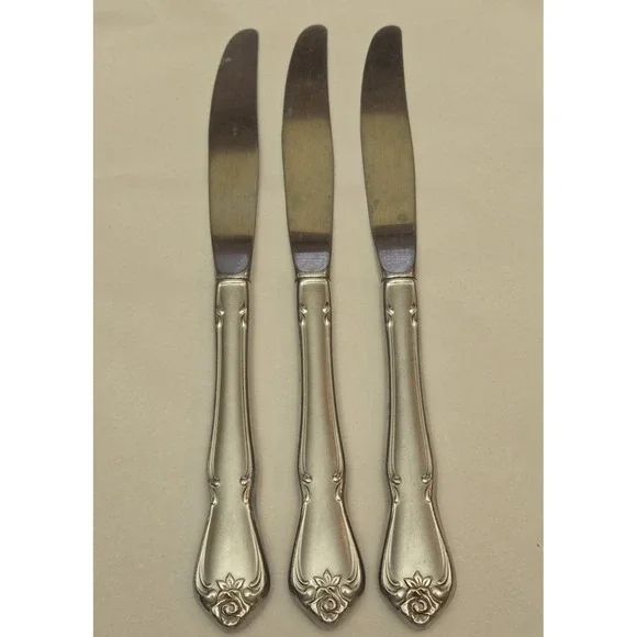 Lot Of 3 Oneida Rogers Arbor Rose True Rose Stainless Dinner Knives 8.25 Inches