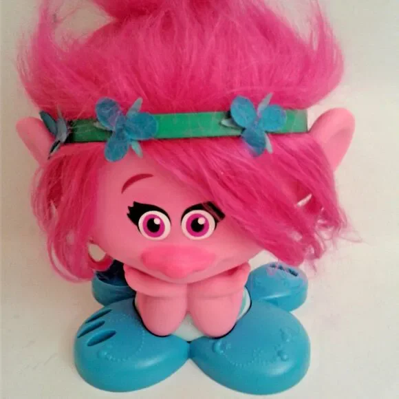 Just Play Trolls Poppy Pink Roll Play Pretend Styling Station Standing Head 12